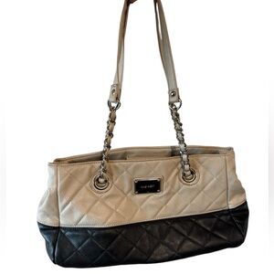 Nine West Two Tone Handbag Purse Cream & Black Quilted Chain Handle